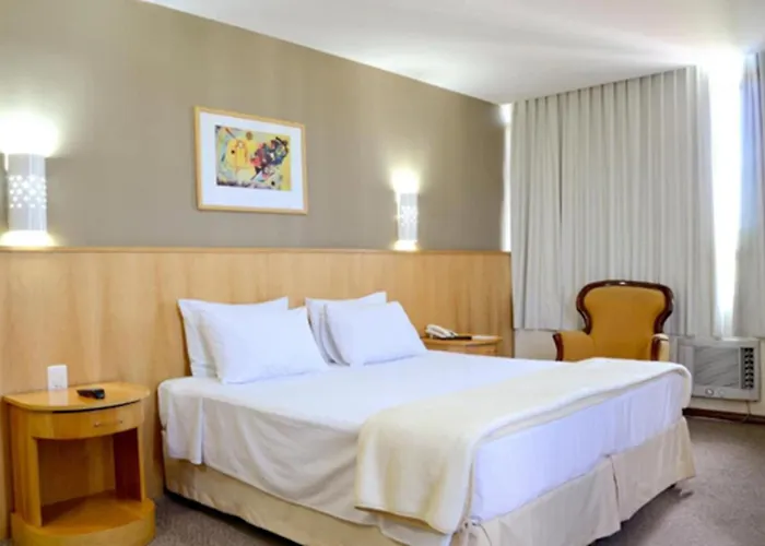 Hotel Coral Trade Prox A Pucrs E Ufrgs 4*