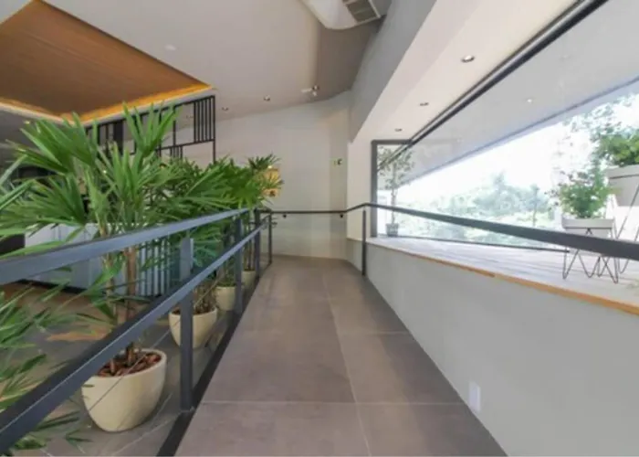 Coral Trade Prox A Pucrs E Ufrgs Hotel 4*