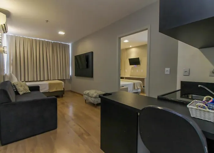 Hotel Coral Trade Prox A Pucrs E Ufrgs 4*