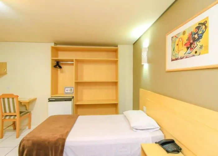 Coral Trade Prox A Pucrs E Ufrgs Hotel