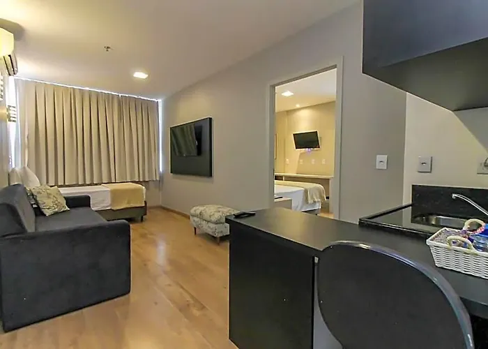 Hotel Coral Trade Prox A Pucrs E Ufrgs 4*