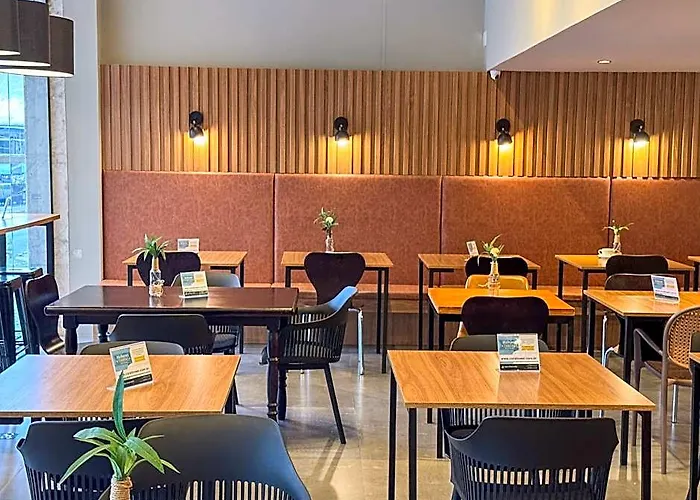 Coral Trade Prox A Pucrs E Ufrgs Hotel 4*