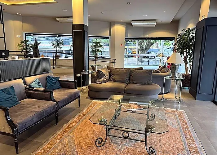 Coral Trade Prox A Pucrs E Ufrgs Hotel 4*
