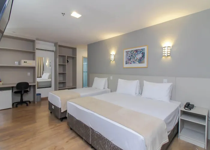 Coral Trade Prox A Pucrs E Ufrgs Hotel 4*